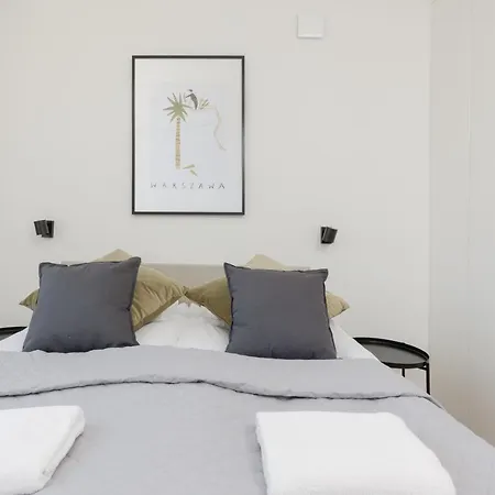아파트 Amazing Spacious In Center By Renters 바르샤바