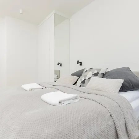 Amazing Spacious In Center By Renters * 바르샤바