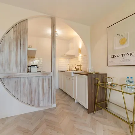 Artistic Pearl Mokotow, Piwarskiego 11 Apartment Warsaw