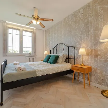 Apartment Artistic Pearl Mokotow, Piwarskiego 11