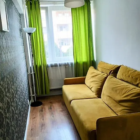 Hostel Ursus Rooms-self Check-in Varşova