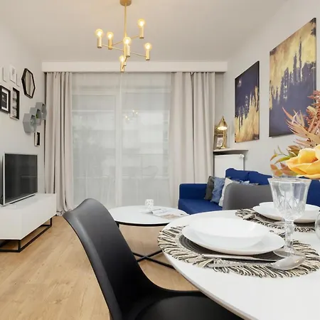 Modern With Balcony Mokotow Business Centre By Renters Apartamento
