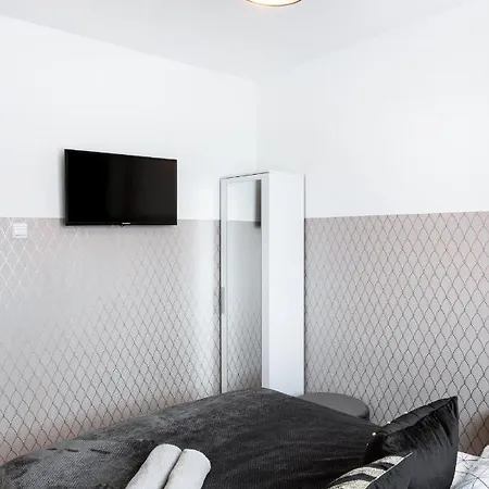 Clicktheflat Conrada * Warsaw