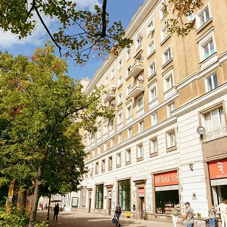 Jana Pawla Ii 36: Fully Equipped With Free Underground Parking Warsaw