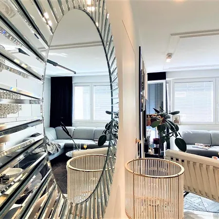 Luxury At Center At Palace +netflix! 바르샤바