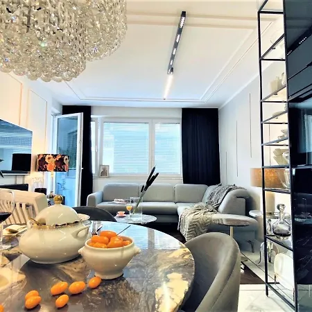 Luxury At Center At Palace +netflix! 바르샤바