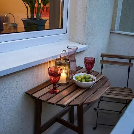 Apartament Przy Metrze Wierzbno Z Nuta Vintage * Warsaw