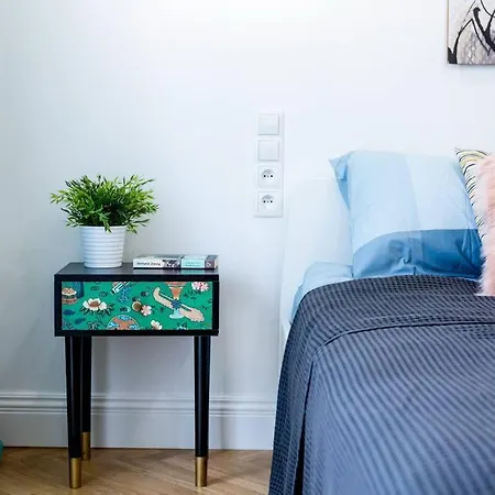 Romantyczny, Nowoczesny W Sercu Placu Zbawiciela! Apartment Warsaw