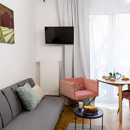 Romantyczny, Nowoczesny W Sercu Placu Zbawiciela! Apartment Warsaw