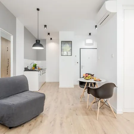 Expo Center Apartment *