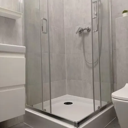 Apartment Studio Metro Targowek Mieszkaniowy *