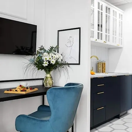 Luxury Design - Tower Bliska Wola Daire Varşova