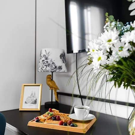 Luxury Design - Tower Bliska Wola Varşova