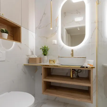 Апартаменты Bright & Elegant By Renters *