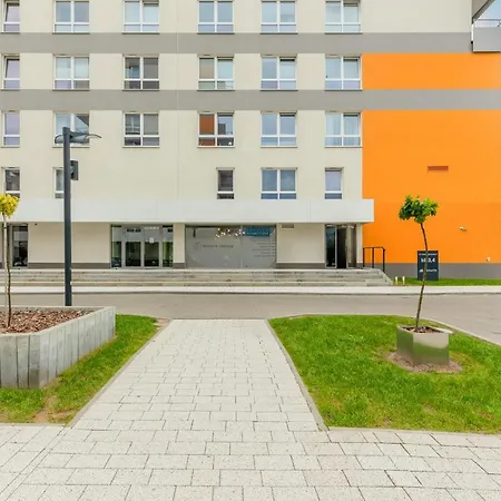 With Ac Mokotow Business Centre By Renters * Varsovia