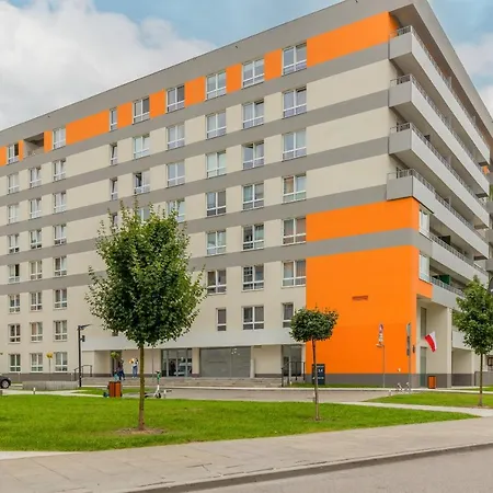 With Ac Mokotow Business Centre By Renters Apartamento Varsovia