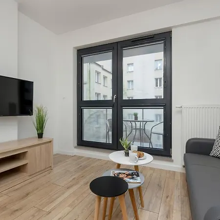 Chlodna Modern Near The Centre By Renters Varsovie