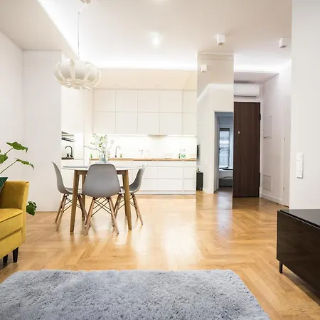 Vipwarsawapartments Amber Mennica アパート ワルシャワ