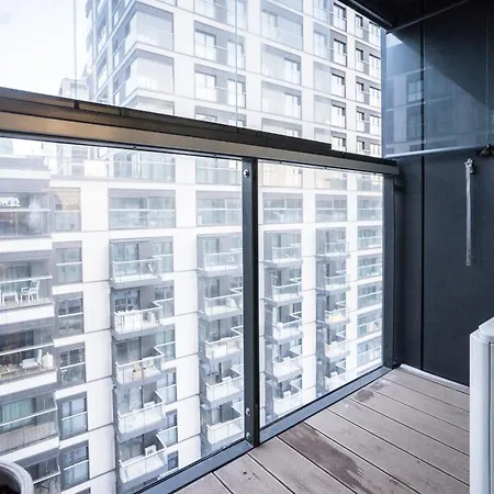 Vipwarsawapartments Amber Mennica * ワルシャワ