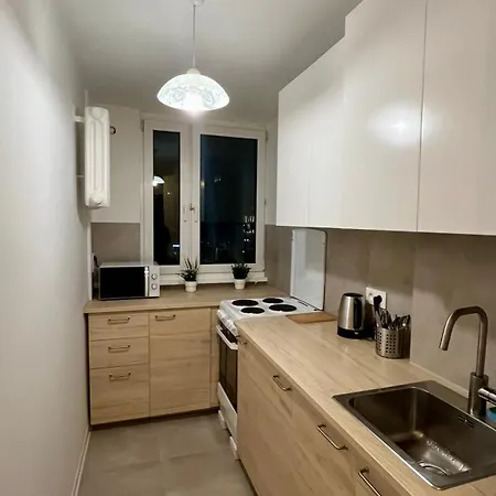 In - G5 * Varsóvia