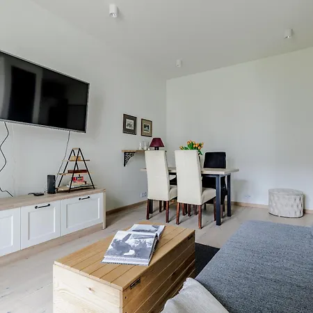 Relax&comfort New Waw 50 Sqm With Terrace, Garden, Free Parking And Ac Warsaw