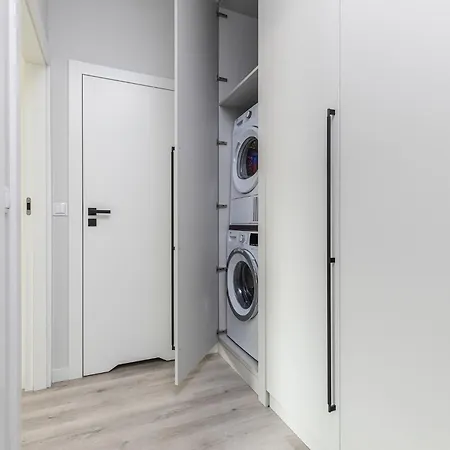 Superapart Herbu Janina 4, Wilanow, Szpital Medicover, Paley, Parking Apartament *