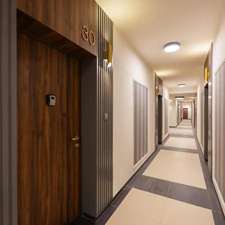 Luxurious Grey With Sauna, Gym And Parking By Renters Apartamento