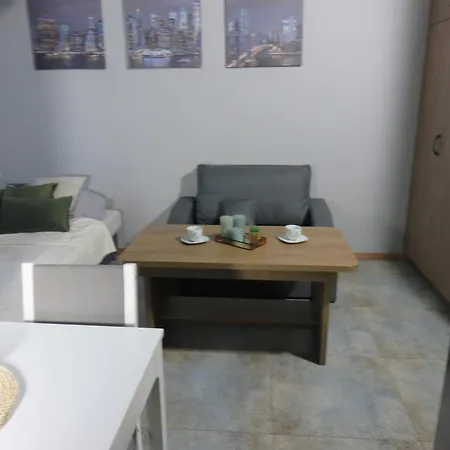 Nowoczesny Z Garazem I Balkonem Mokotow Apartament Warszawa