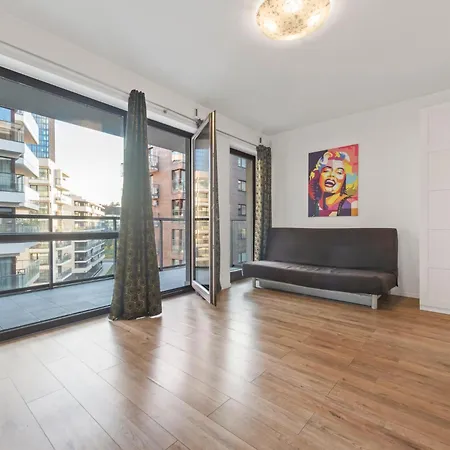 Lovely Studio. Good Location. * Varsovie