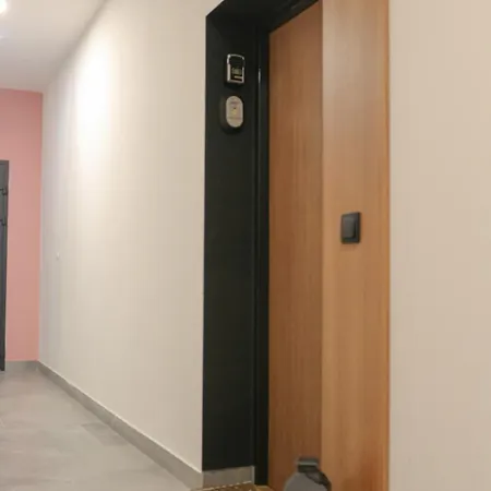 Relax&comfort New Waw 50 Sqm With Terrace, Garden, Free Parking And Ac Warsaw