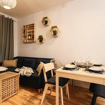 2homerent Nowa Mangalia Apartment