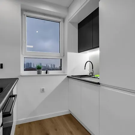 12th Floor Wola Modern Lejlighed