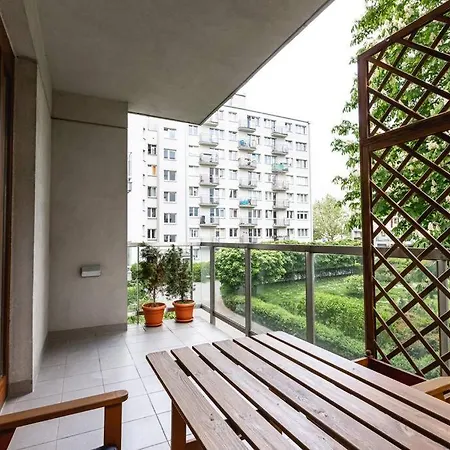 Bright And Cozy Near Park, With A Huge Terrace. Apartment Warschau