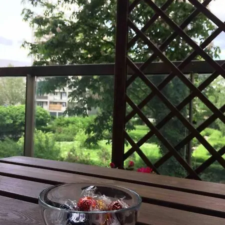 Apartment Bright And Cozy Near Park, With A Huge Terrace. Warschau
