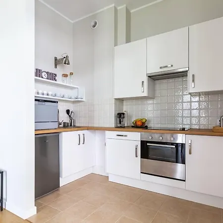 Bright And Cozy Near Park, With A Huge Terrace. * Warschau