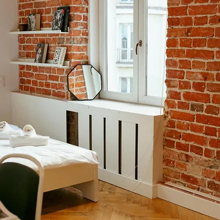 Wspolna 54a - Free Parking - Dla 6 Osob - 450 Metrow Od Dworca Centralnego I Zlotych Tarasow - Better Apartamento Varsovia