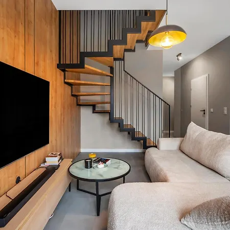 Prestige - Two-level Loft, 72m2, 1000mbs Internet, Parking, Gym - By Rentujemy *