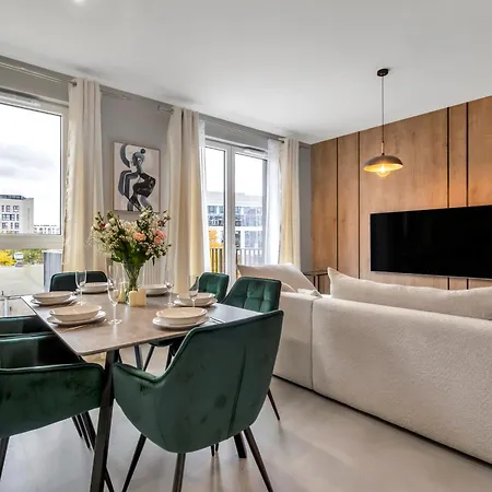 Apartment Prestige - Two-level Loft, 72m2, 1000mbs Internet, Parking, Gym - By Rentujemy Warsaw