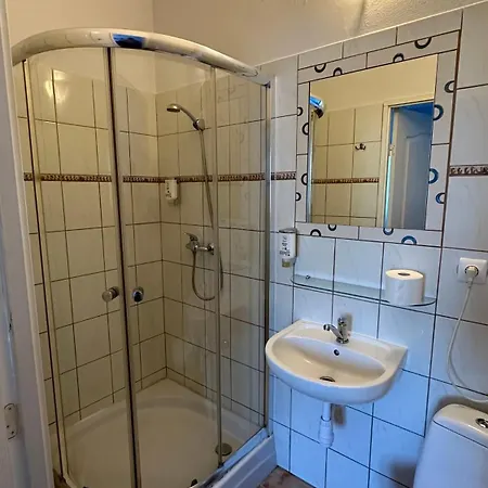Lezzet Goscinny & Turkishrestaurant Oda ve Kahvaltı Varşova
