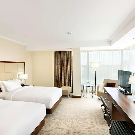 Doubletree By Hilton & Conference Centre Hotel Warsaw