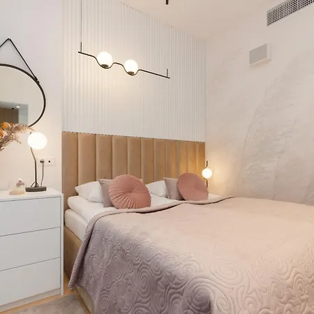 Exceptional Business By Renters Warszawa