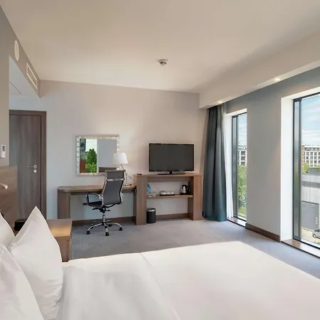 Hotel Hampton By Hilton Mokotow 3*