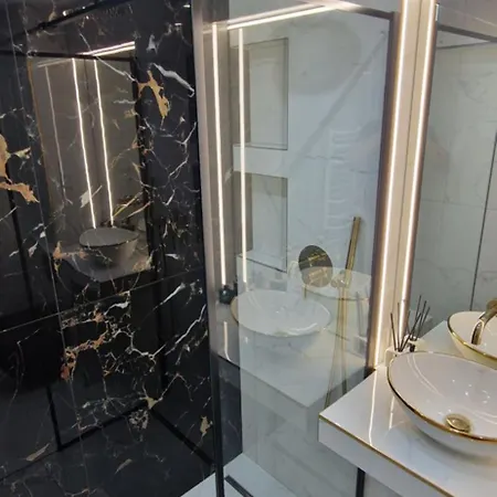 Arma Design 2 Bedrooms Varsavia