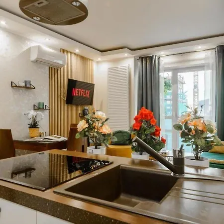 Luxury In Platinum Tower Daire