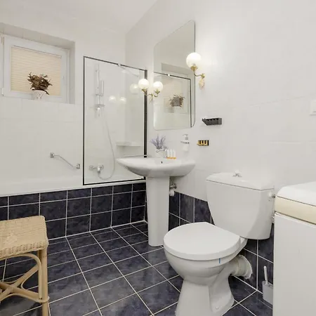Lejlighed Vintage Sengera Cichego With 3 Bedrooms By Renters *