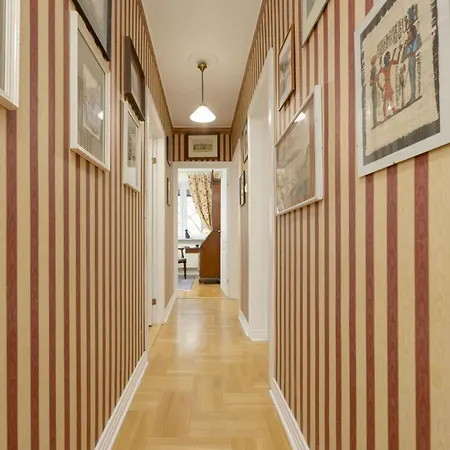 Vintage Sengera Cichego With 3 Bedrooms By Renters * Warszawa
