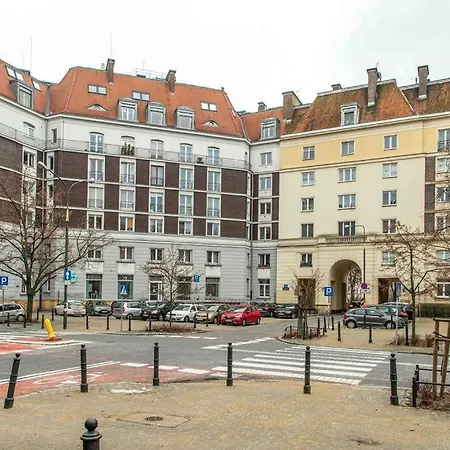 Wyzwolenia , Lazienki Park & Zbawiciela Sq. 2' Apartamento Varsovia