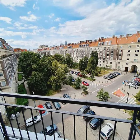 Wyzwolenia , Lazienki Park & Zbawiciela Sq. 2' * Varsovia