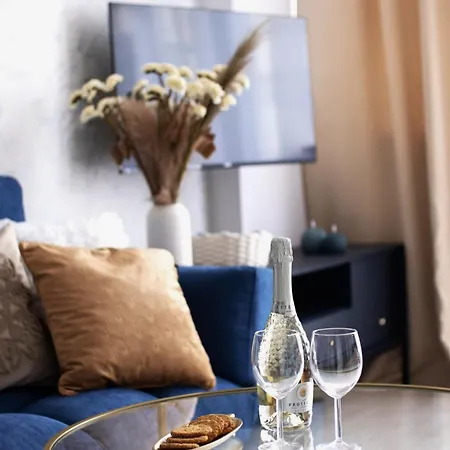 Apartament Elegant For Two In The Centre Metro Rondo Onz Warszawa