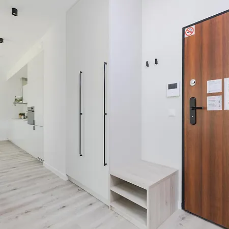 Apartament Superapart Herbu Janina 4, Wilanow, Szpital Medicover, Paley, Parking